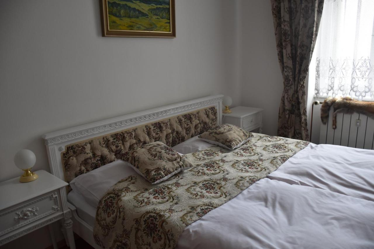 Lovecky Na Namesti Ve Frenstate Pod Radhostem Homestay Frenstat pod Radhostem